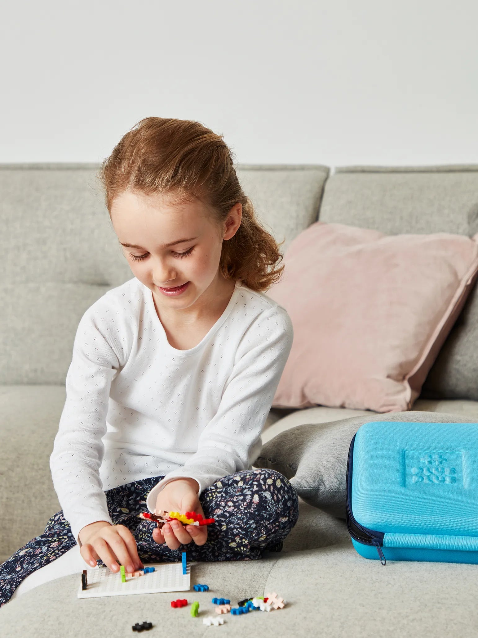 Blue Travel Case - 100 pcs